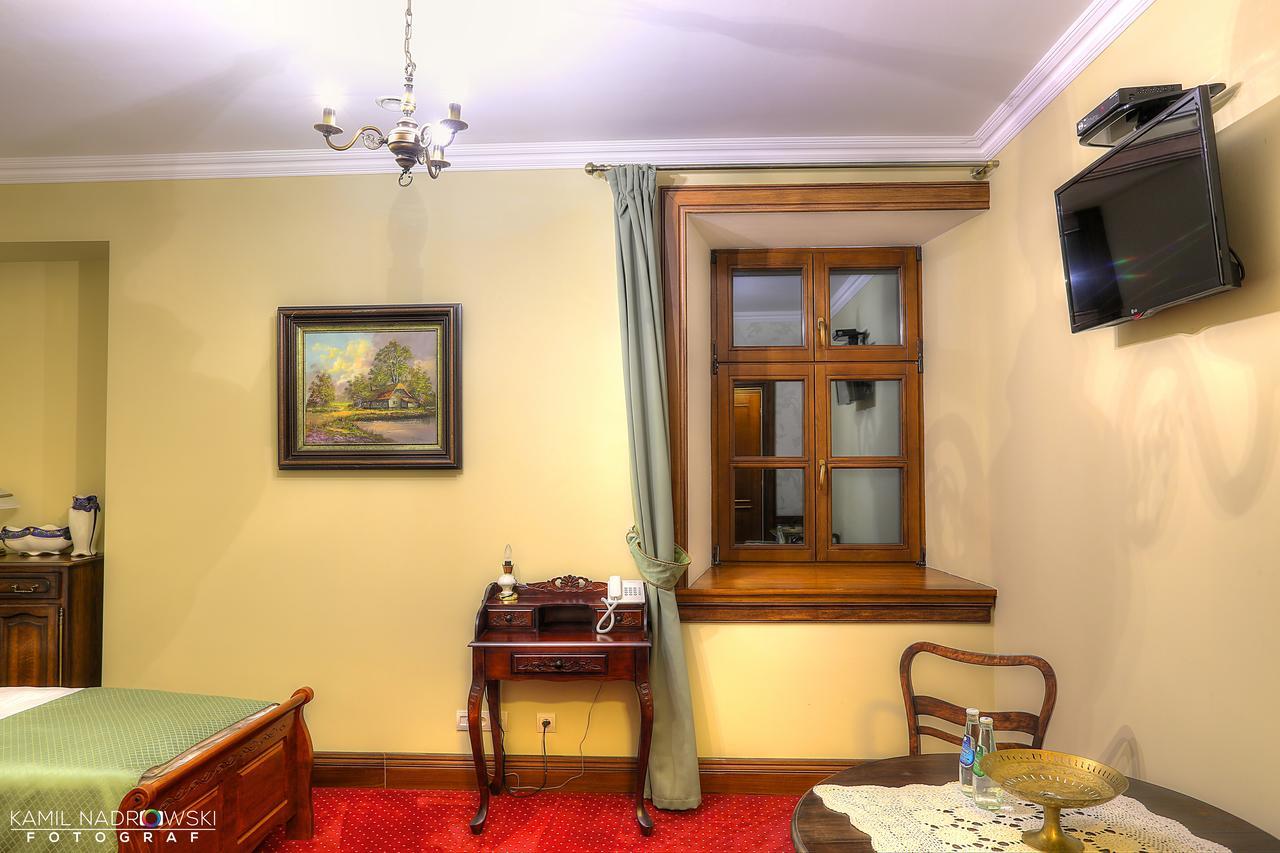 Hotel Dwor Slupia Zarzecze  Esterno foto