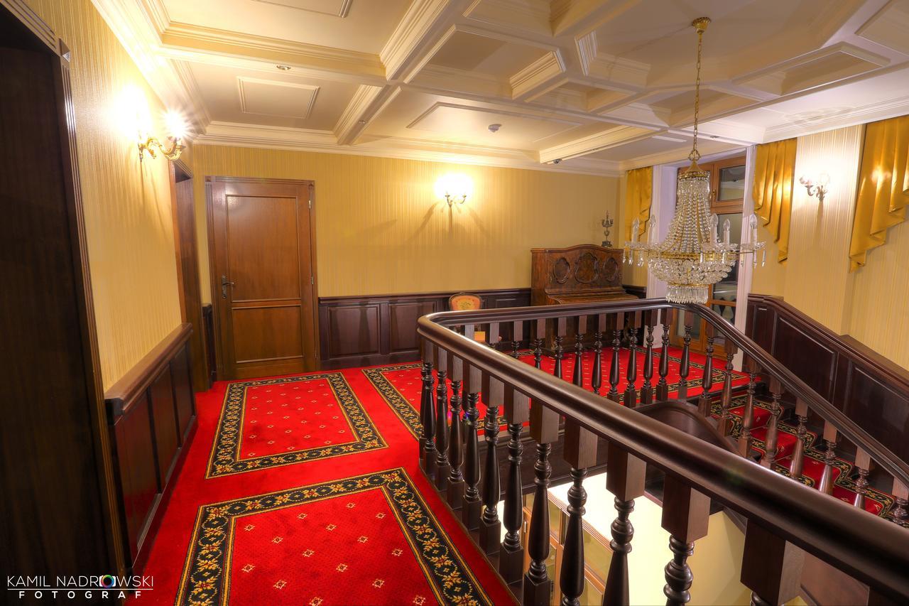 Hotel Dwor Slupia Zarzecze  Esterno foto